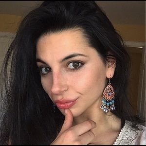 Meet your Posher, Nicole